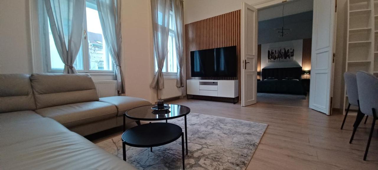 Entrez Apartment 3 - Historical Centre Košice Eksteriør bilde