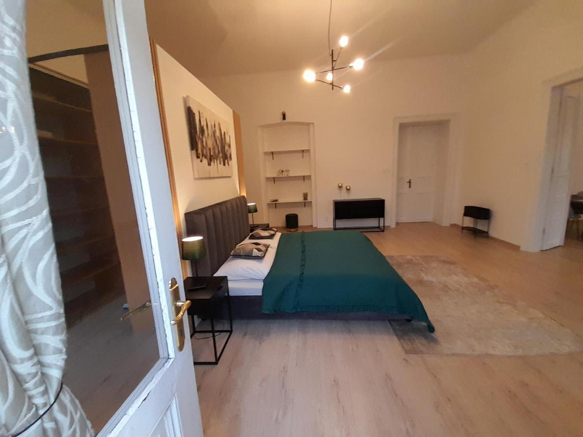 Entrez Apartment 3 - Historical Centre Košice Eksteriør bilde
