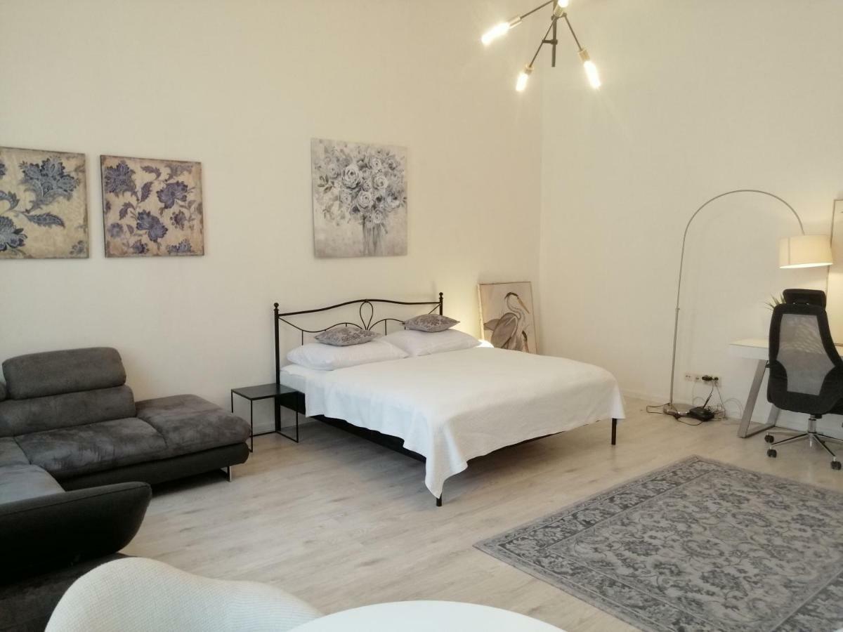 Entrez Apartment 3 - Historical Centre Košice Eksteriør bilde
