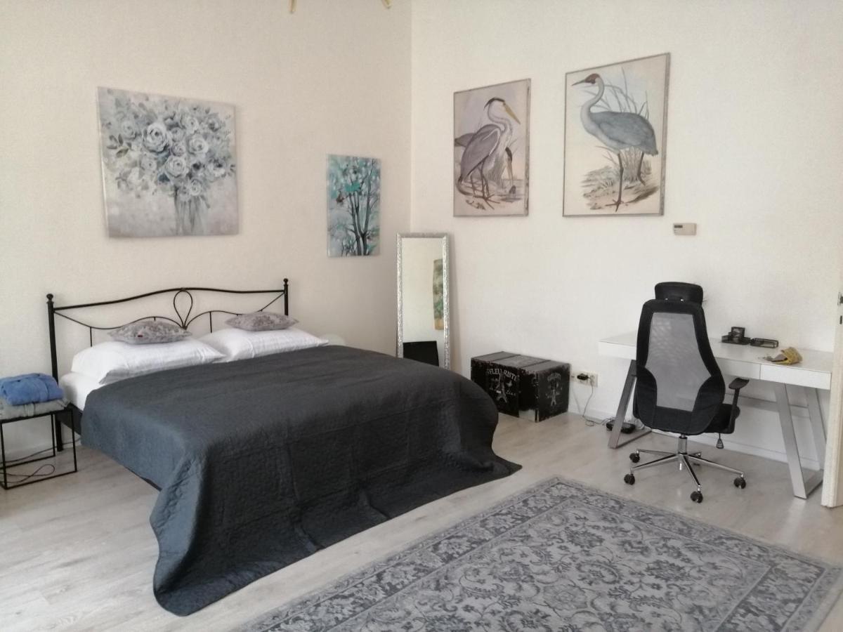 Entrez Apartment 3 - Historical Centre Košice Eksteriør bilde