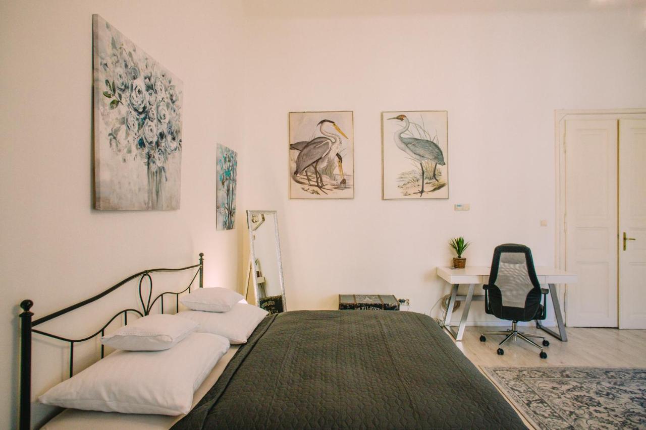 Entrez Apartment 3 - Historical Centre Košice Eksteriør bilde