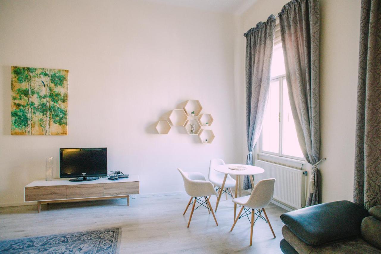 Entrez Apartment 3 - Historical Centre Košice Eksteriør bilde